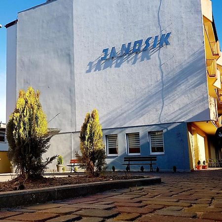 Hotel O.W.W Janosik Ustronie Morskie Esterno foto